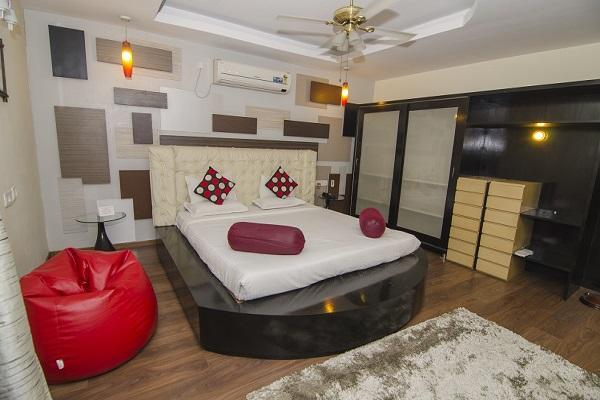 Hotel Little Palace Dibrugarh Eksteriør billede
