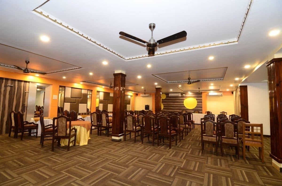 Hotel Little Palace Dibrugarh Eksteriør billede